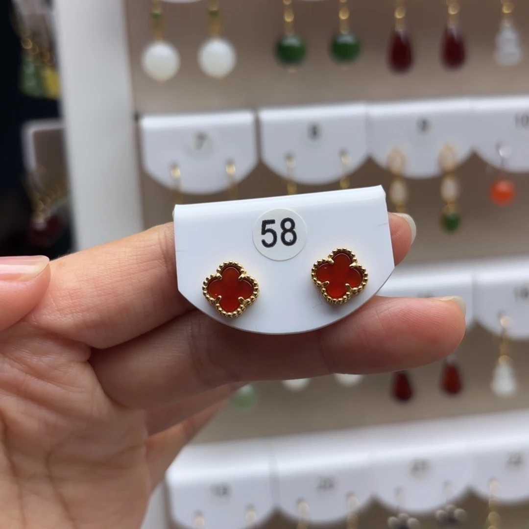 玛瑙/玉髓银S925镶嵌耳钉
