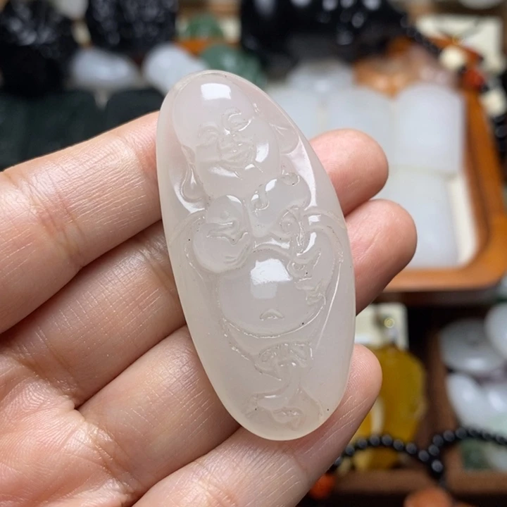 钠长石玉合金颈饰