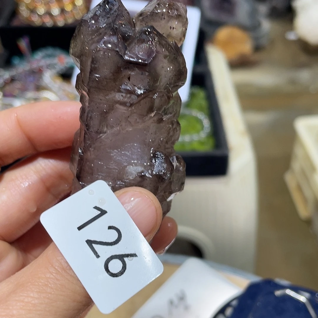 水晶摆件……未镶嵌