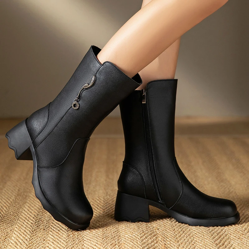 真皮靴子女2025秋冬新款百搭棉鞋加绒保暖皮靴粗跟软底中筒靴女款