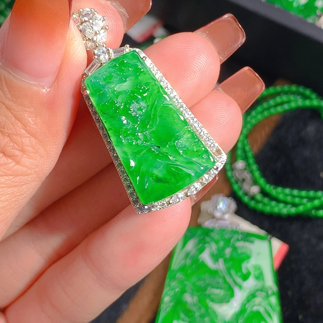 翡翠吊坠(不含链)未镶嵌