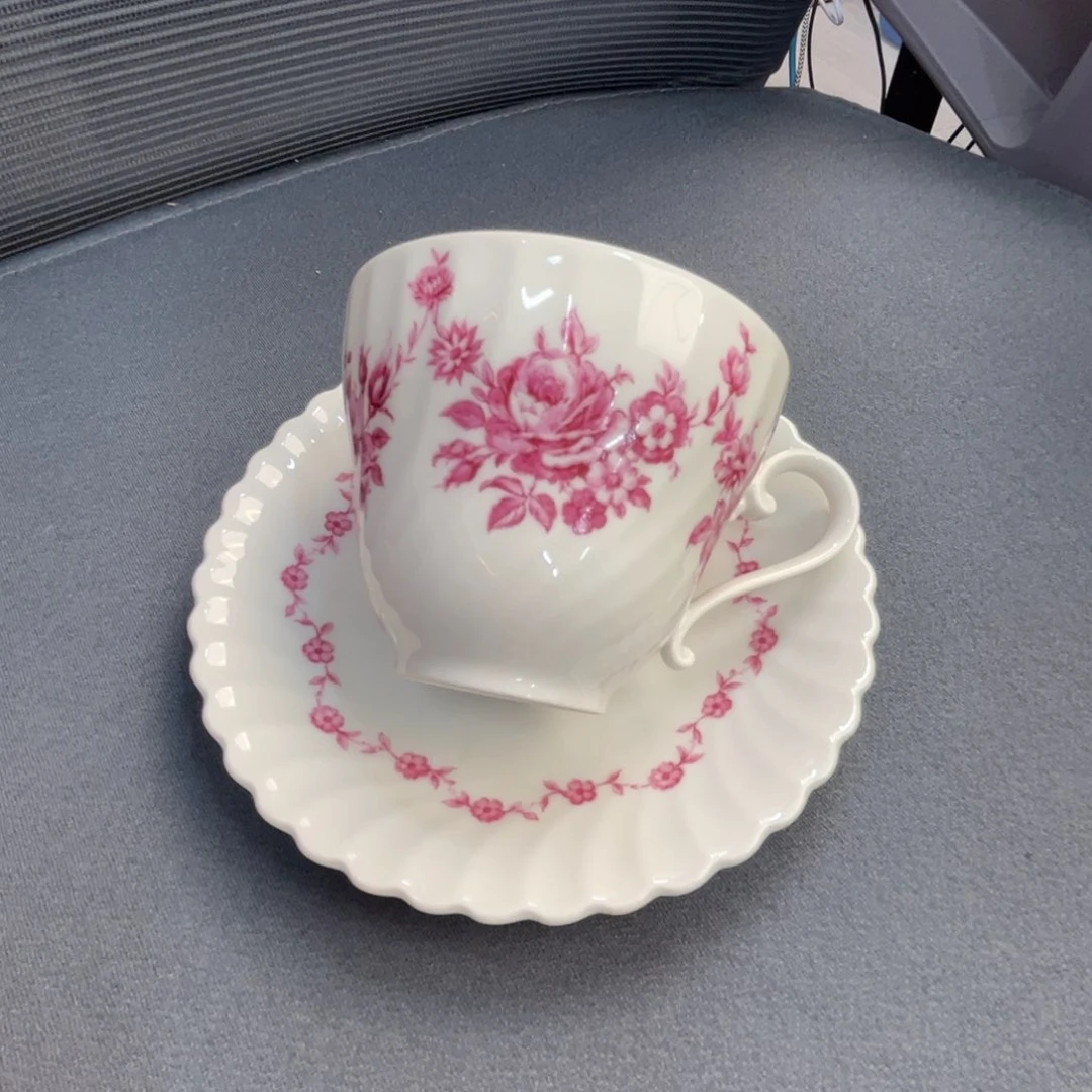 瓷片운****熙瓷自顾自美丽的