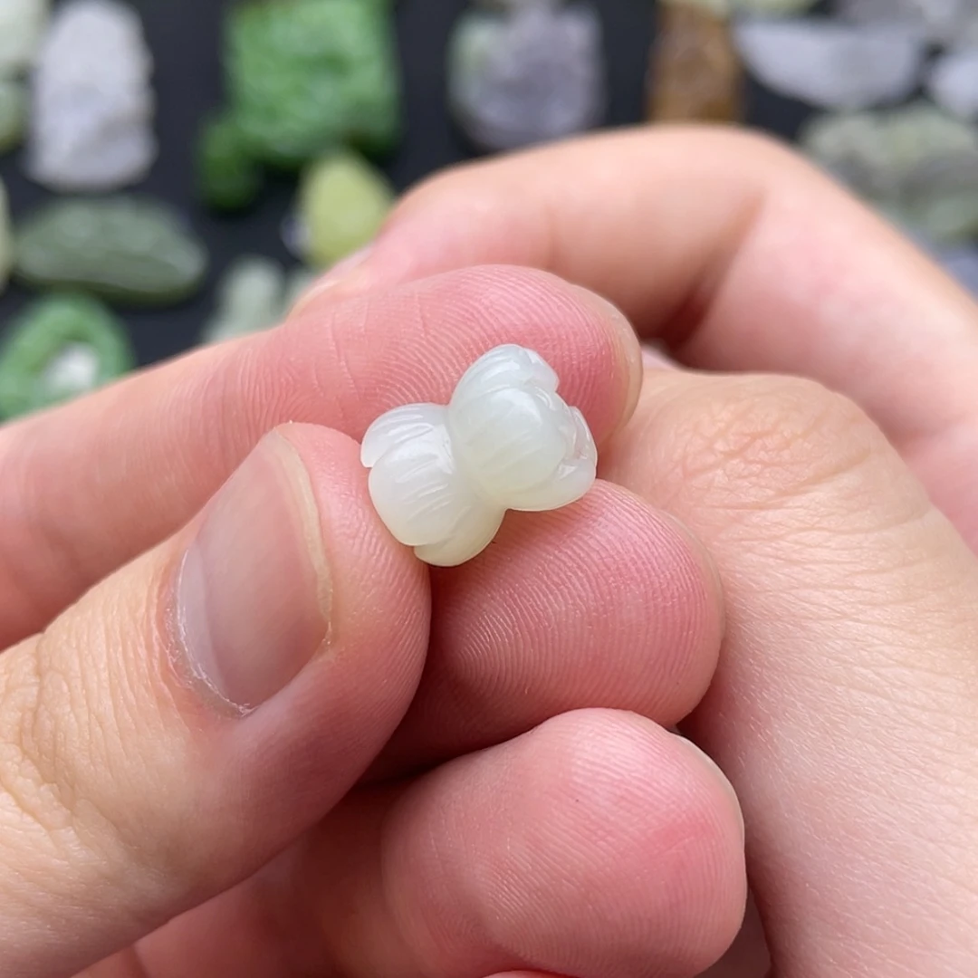 【闪购商品】和田玉未镶嵌颈饰