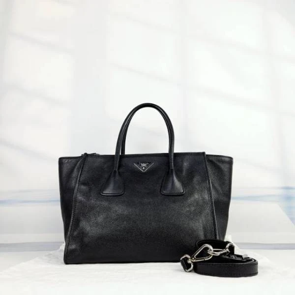 普拉达/包包/95新/市场价17500/251011CZ0010