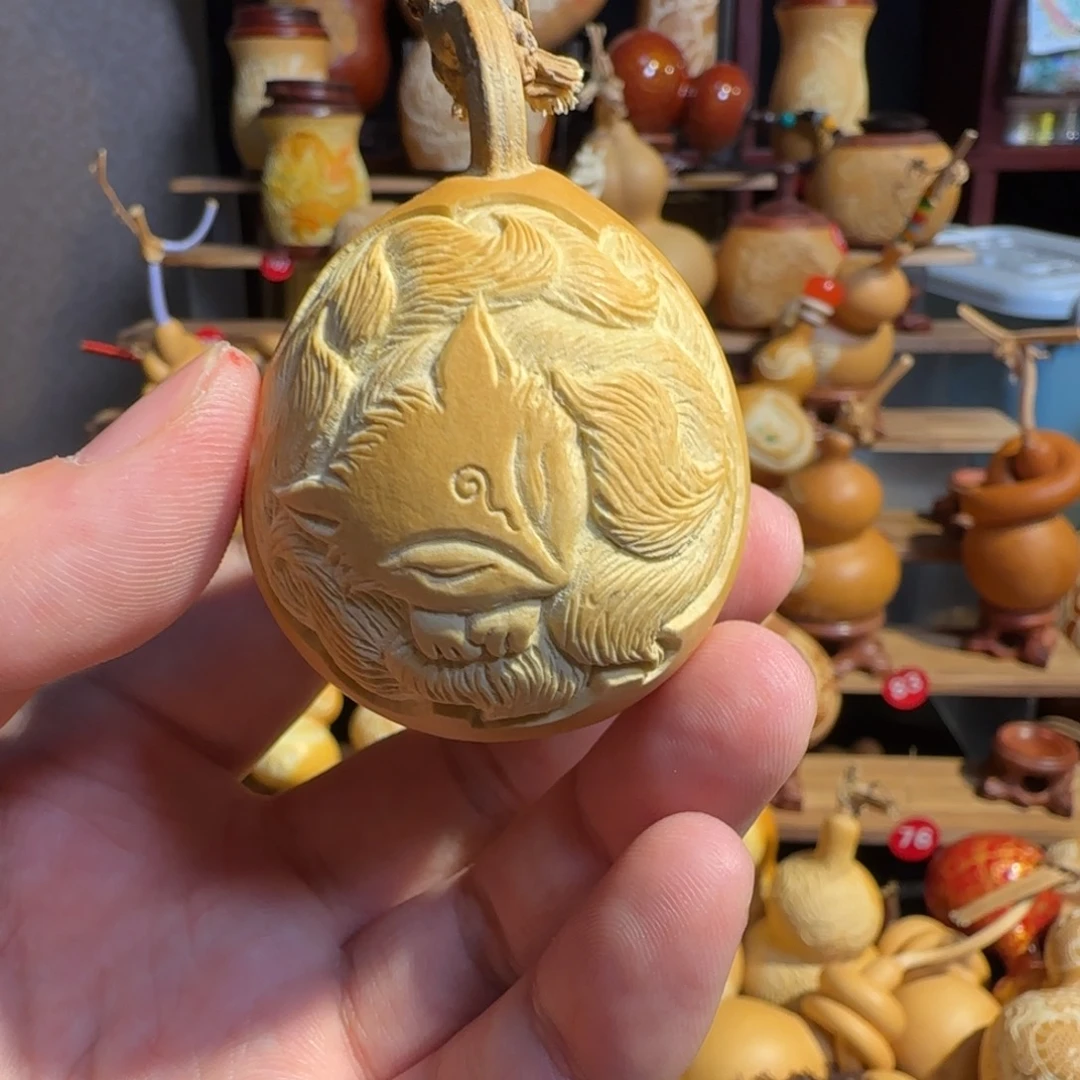 错***觉有机玻璃九尾狐雕刻