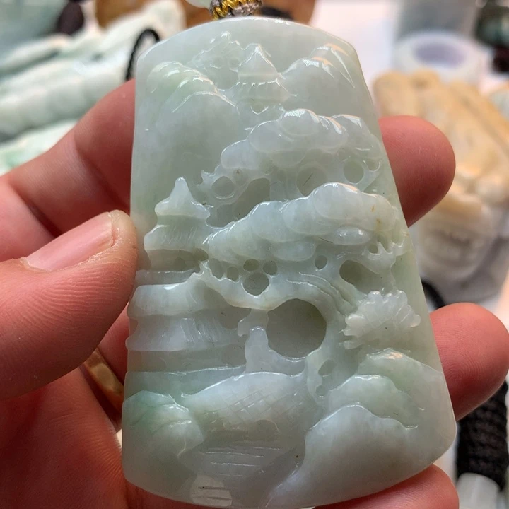 翡翠未镶嵌颈饰保真天然a货翡翠