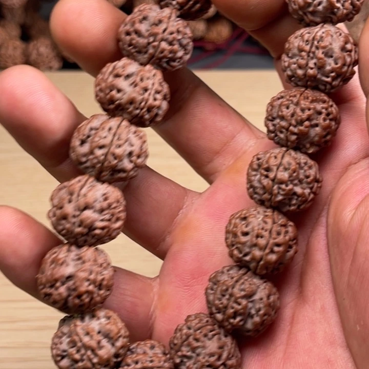 金刚菩提手串237古龙梅花油皮铁籽