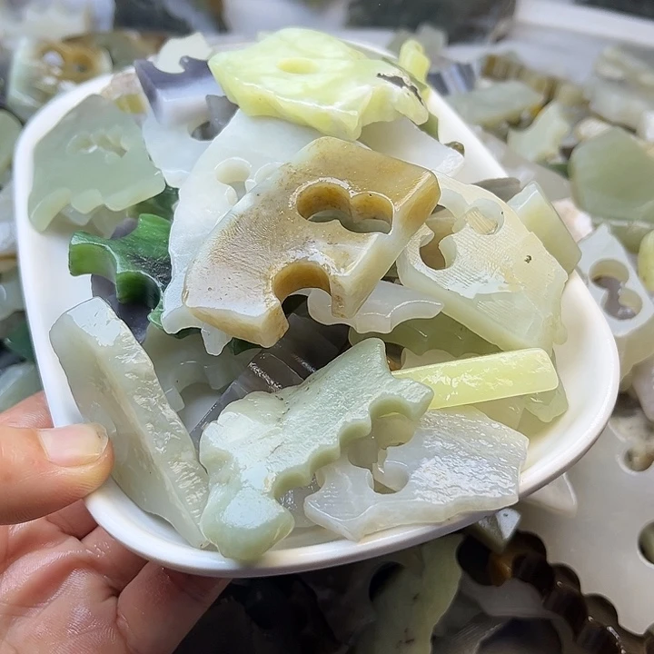 颈饰未镶嵌和田玉?****）