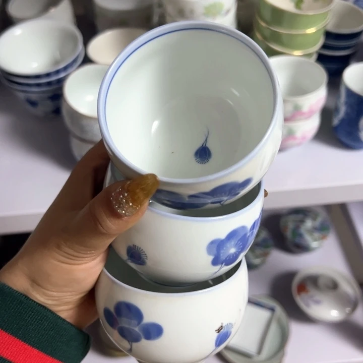盖碗瓷器直播放漏中