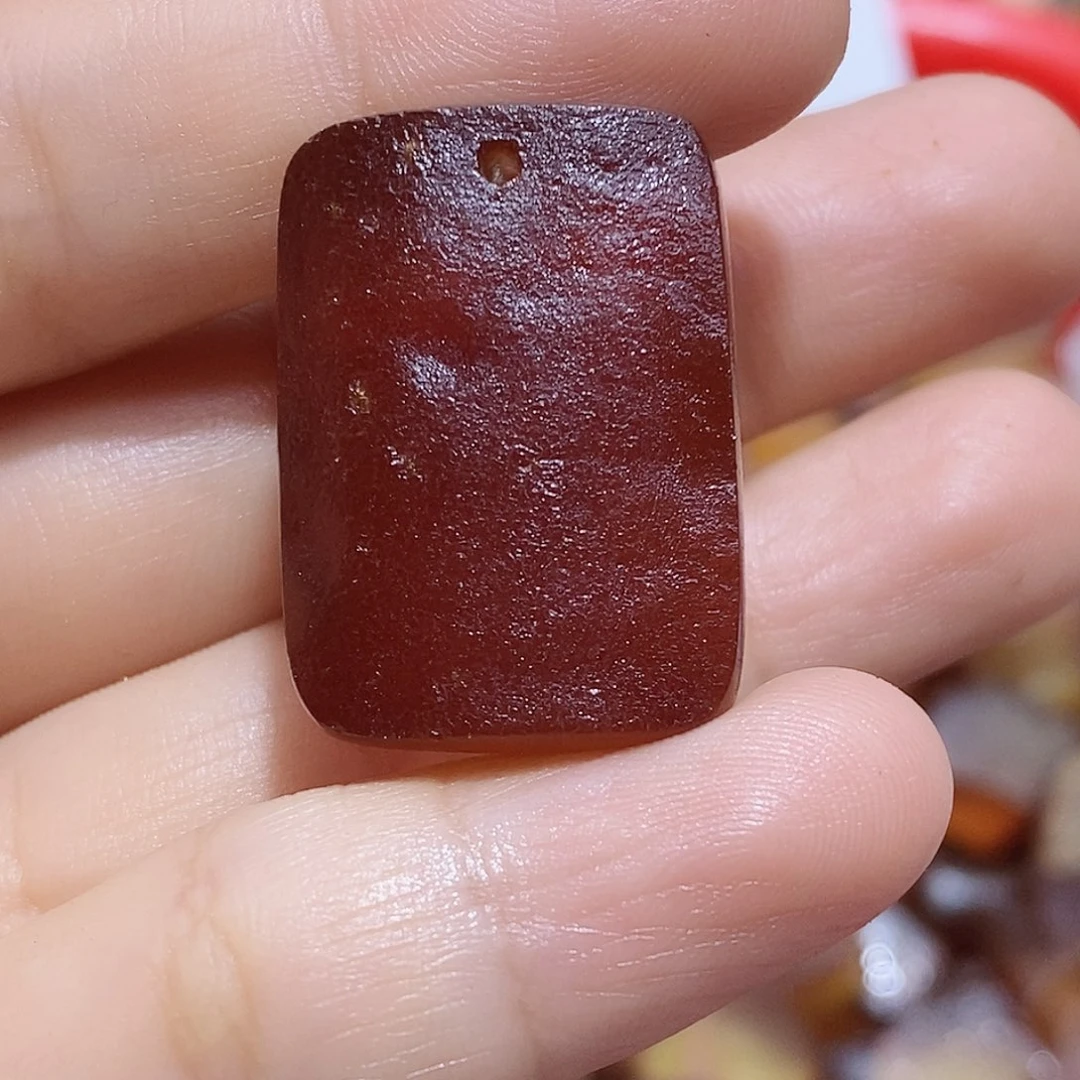 琥珀未镶嵌颈饰蜜蜡原石