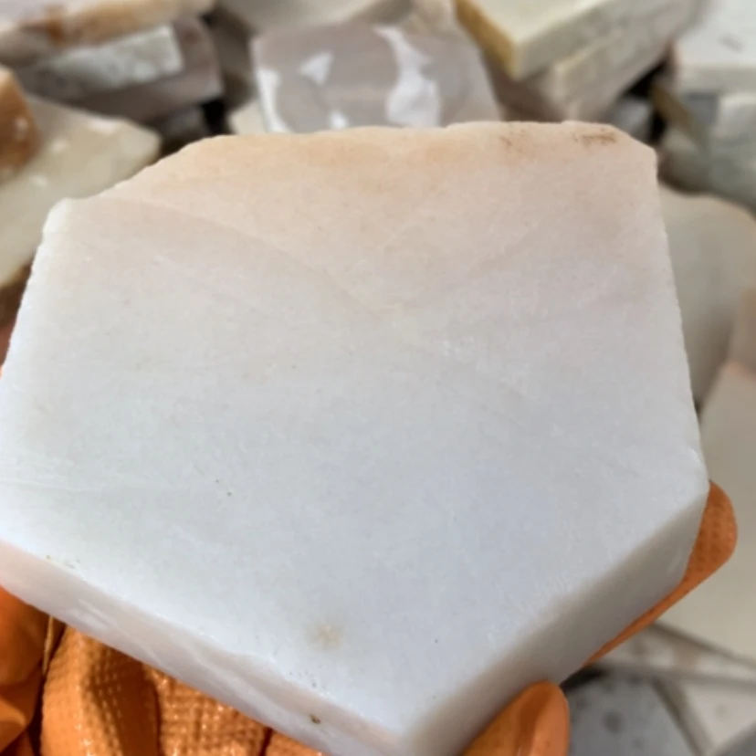 【闪购商品】未镶嵌手镯石英岩玉粉糖