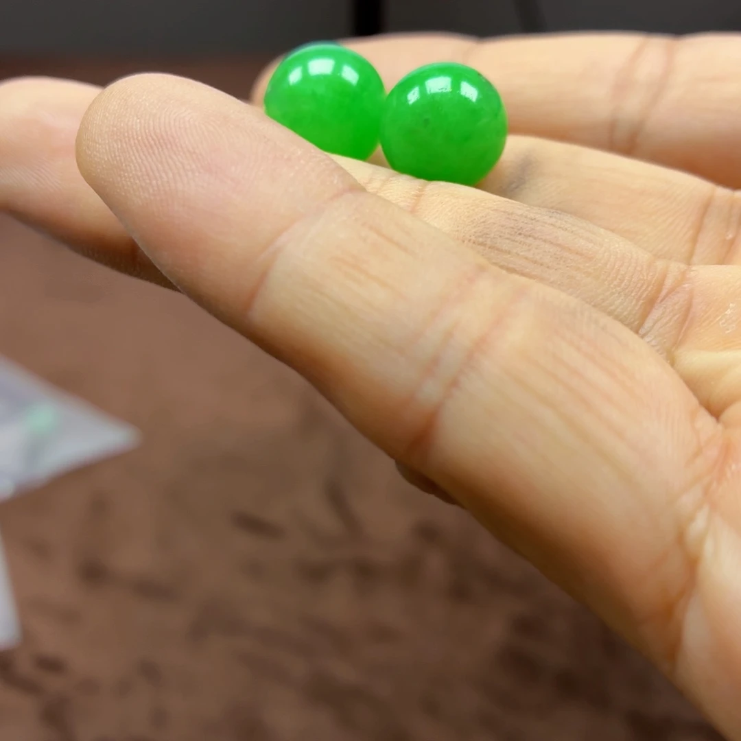 未镶嵌定制翡翠翡翠绿单珠