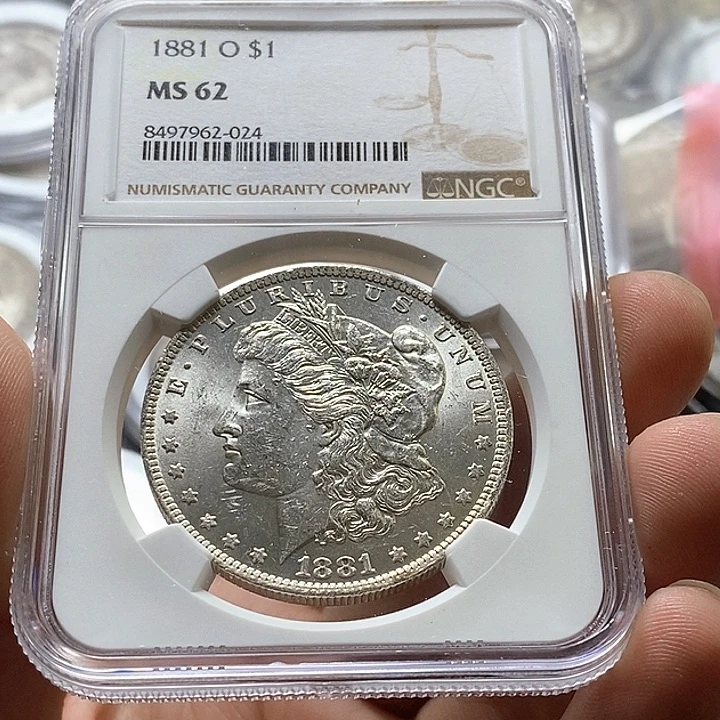 狼***8银Ag900美国摩根女神银币