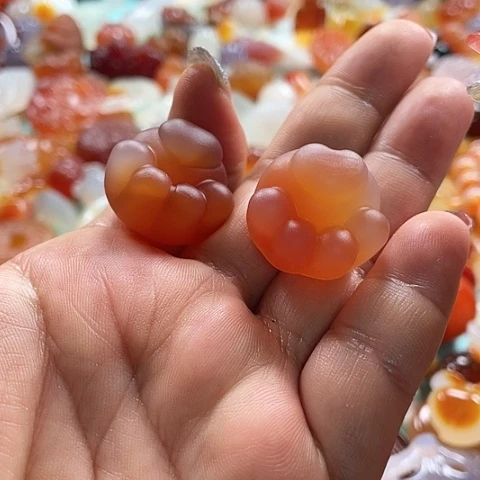 未镶嵌颈饰玛瑙/玉髓山****版