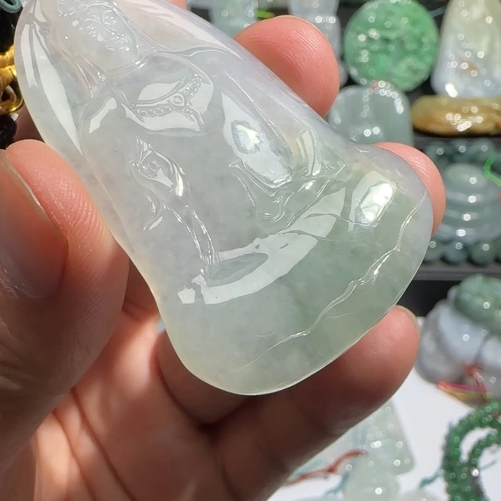 颈饰未镶嵌翡翠素衣