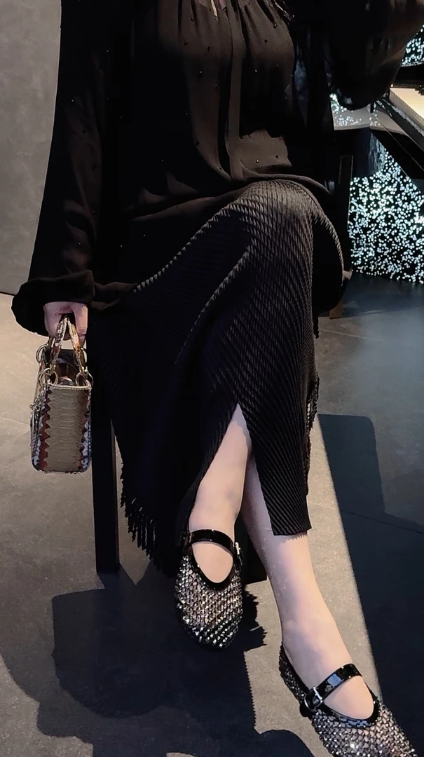 Chouduoduo 极简私服 女款气质流苏纯色中长款显瘦开叉半身裙