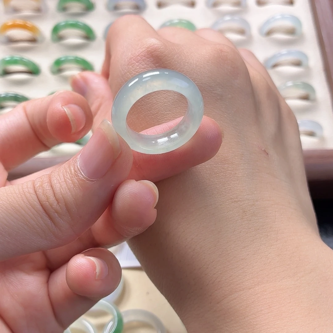 翡翠未镶嵌戒指圈口13