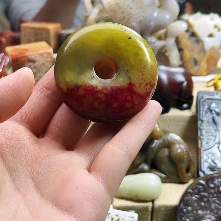 和田玉未镶嵌挂件黄