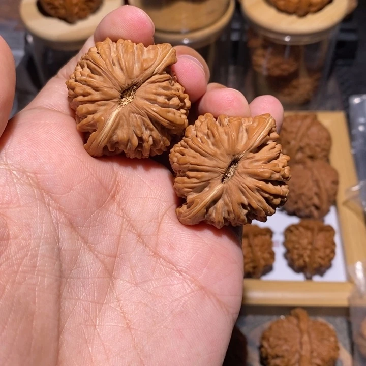 文玩核桃把件40尺蓟县楼子
