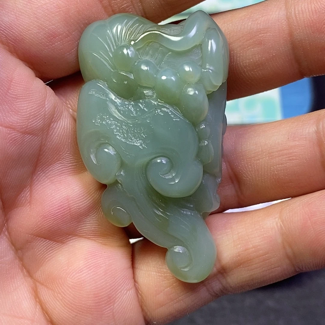 颈饰未镶嵌和田玉（糖玉）