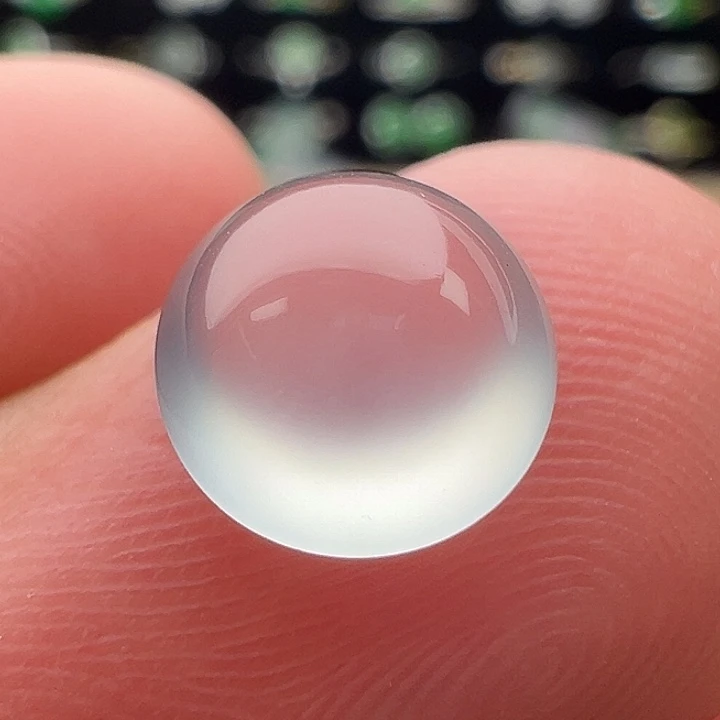 翡翠未镶嵌颈饰蛋面8.1