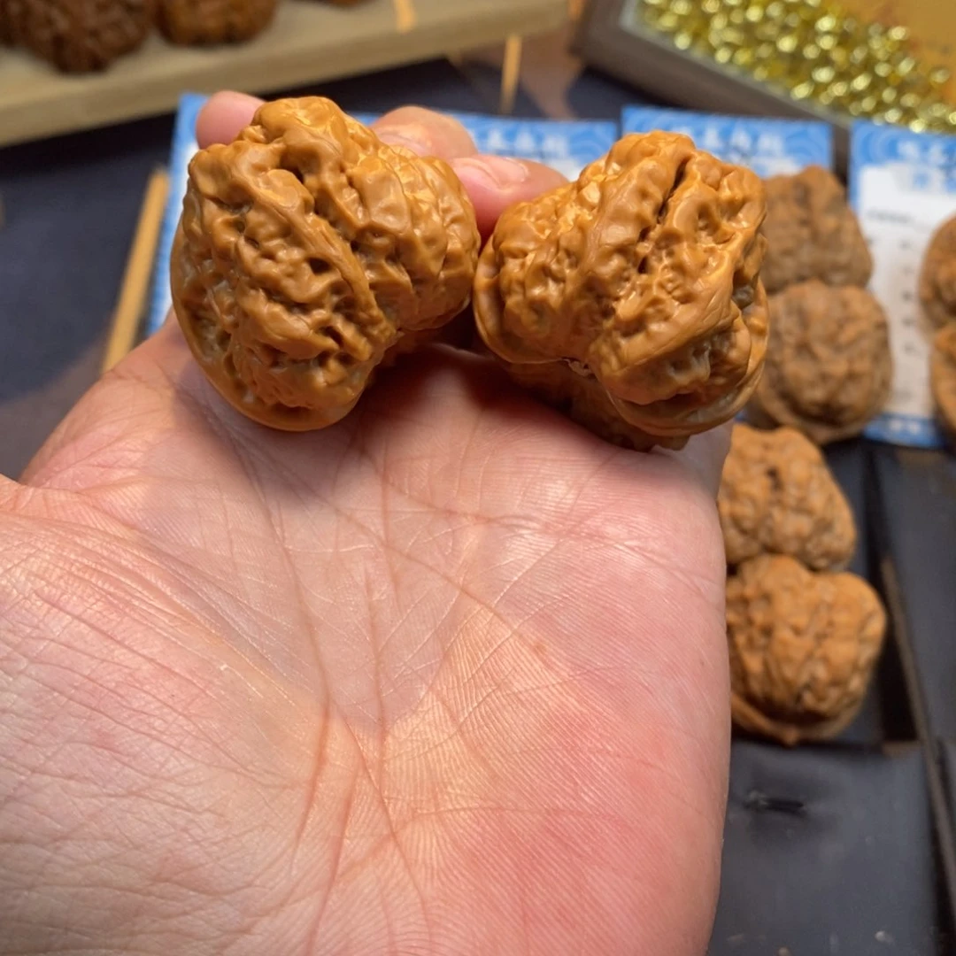 文玩核桃把件38尺蛤蟆头