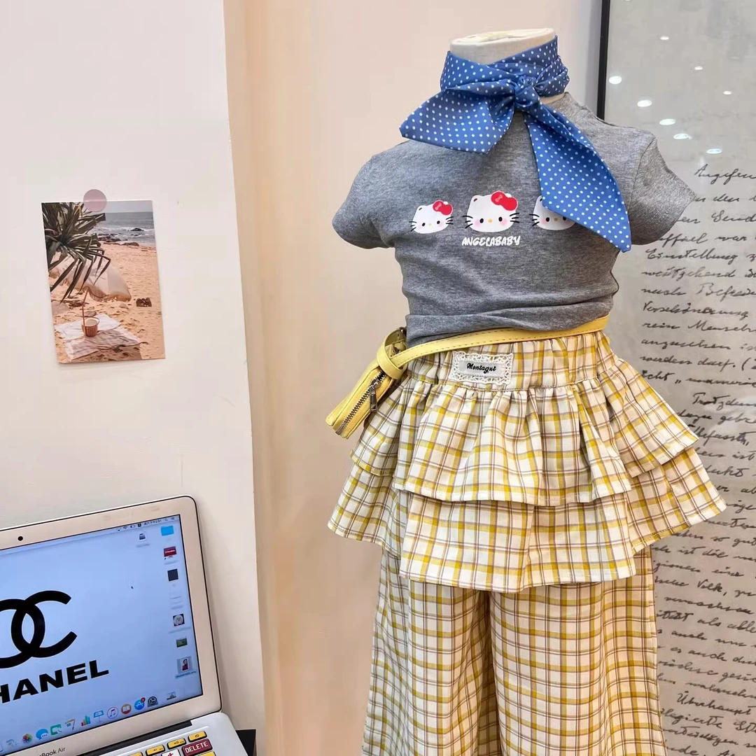 女童夏装KT短袖T恤宝宝新款洋气百搭假两件奶黄色格子裙裤两件套