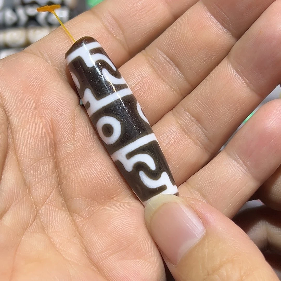 鼎***羽玛瑙/玉髓未镶嵌颈饰