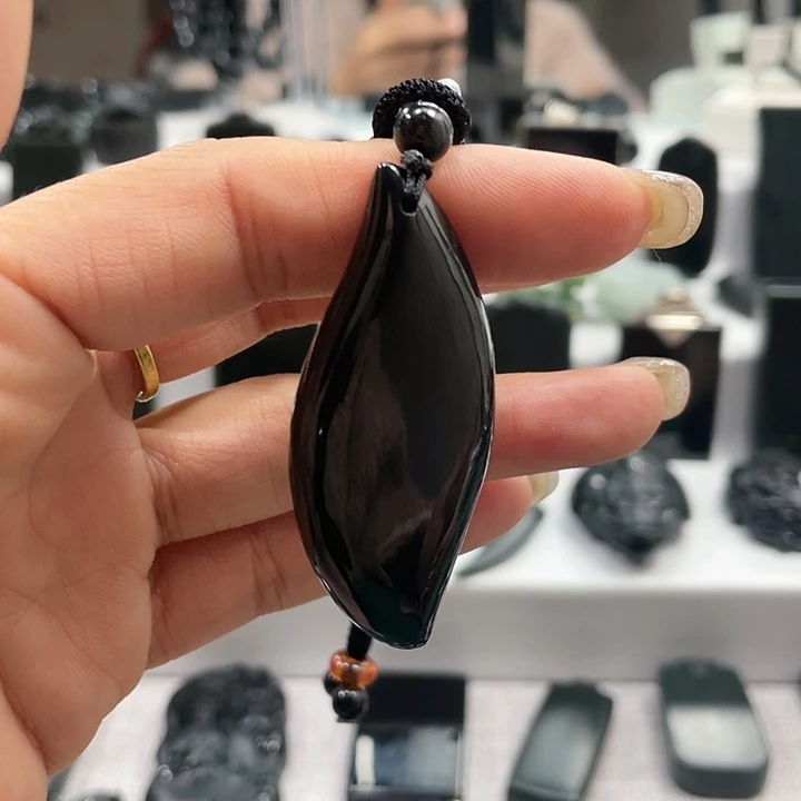 【闪购商品】和田玉（青玉）颈饰未镶嵌