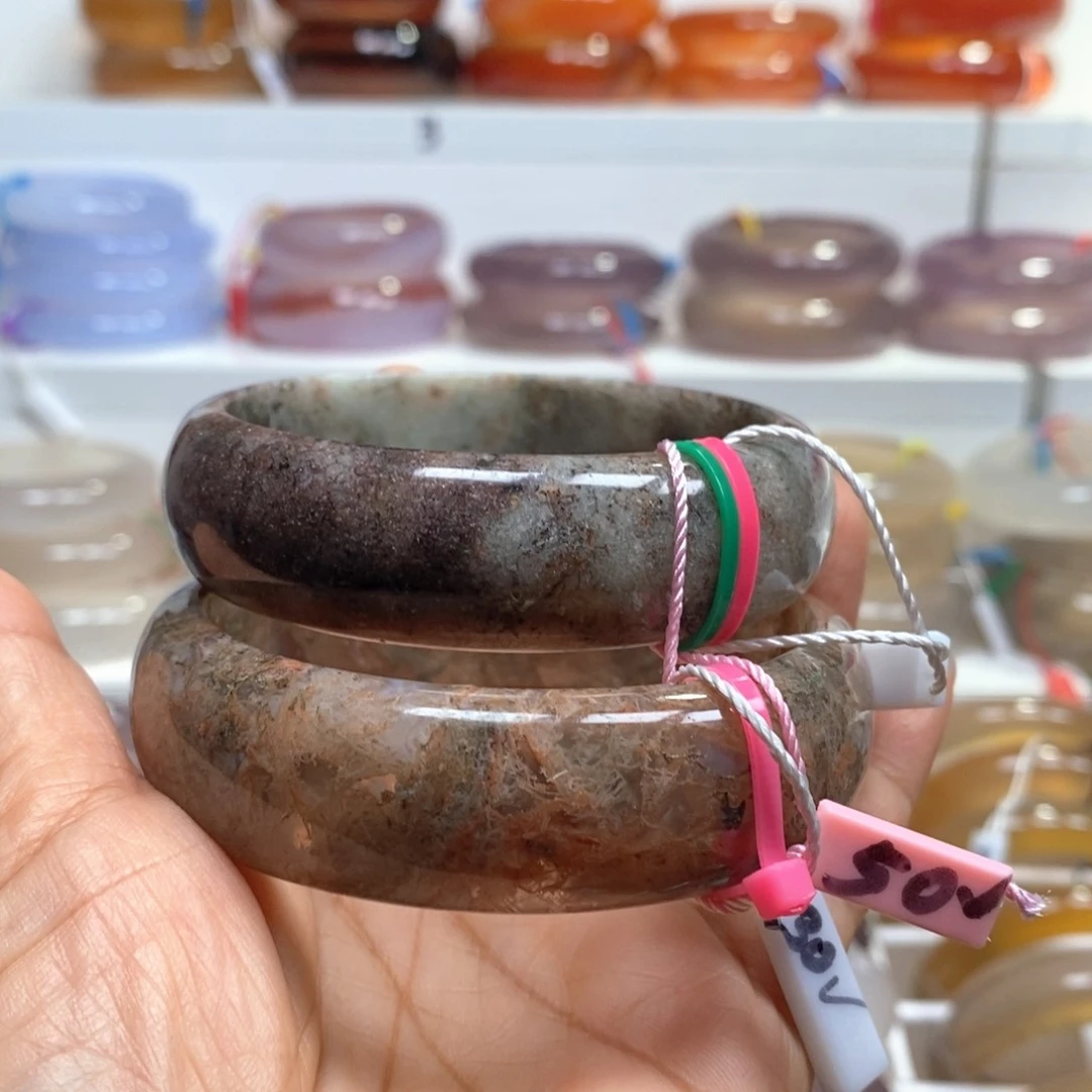 玛瑙/玉髓手镯未镶嵌扣手，62.59