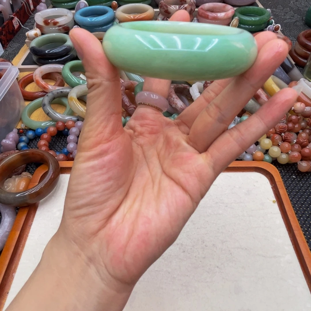 石英岩玉未镶嵌圈口56
