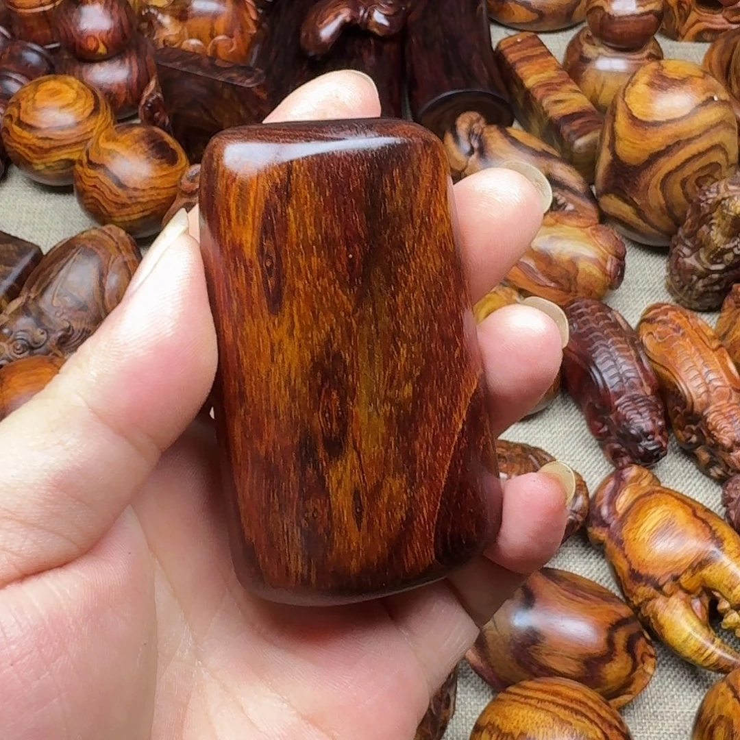 迈***尔黄花梨/降香黄檀我