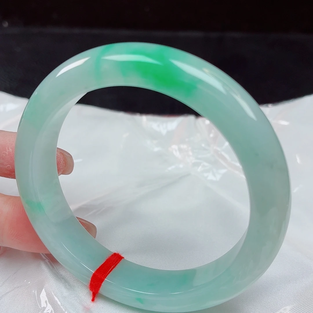 翡翠未镶嵌手镯57