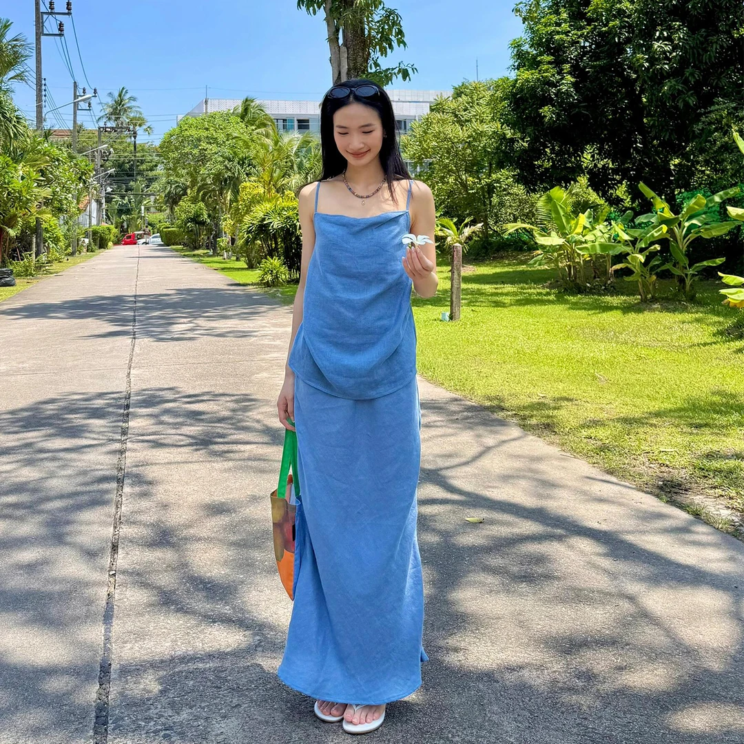 高级感蓝色亚麻套装女夏季时尚气质可调节吊带背心半裙棉麻两件套