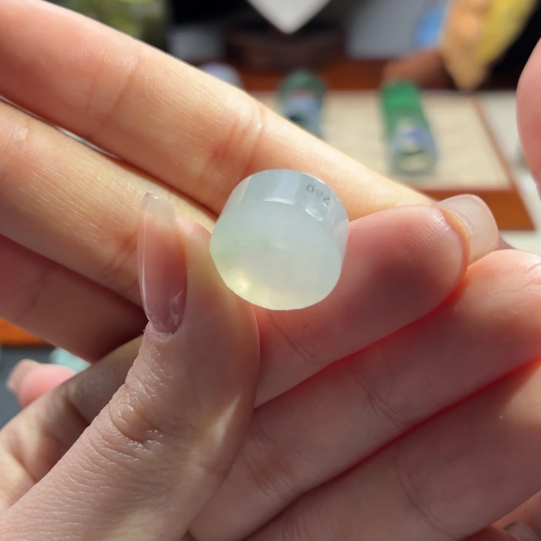 未镶嵌定制翡翠冰透戒指心