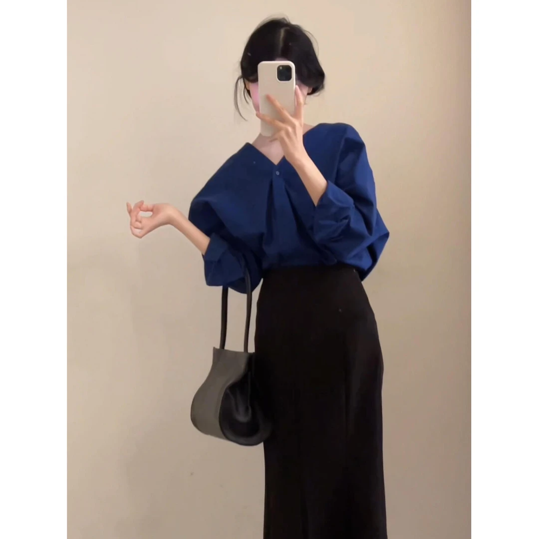 韩系气质通勤两件套装女早春款新款蓝色衬衫上衣黑色鱼尾半身裙子