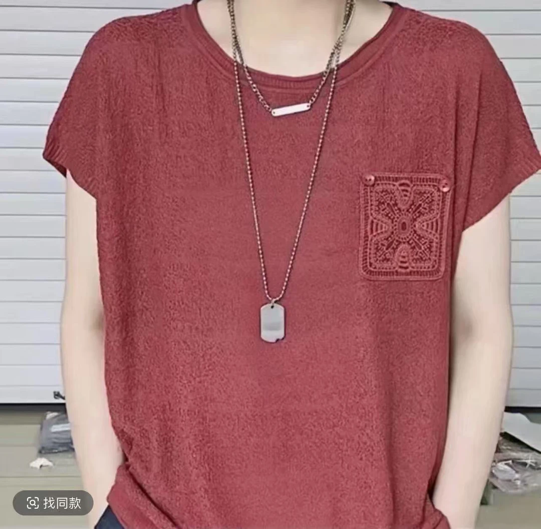 休闲风盘花常规短袖纯色U型领T恤女士T恤