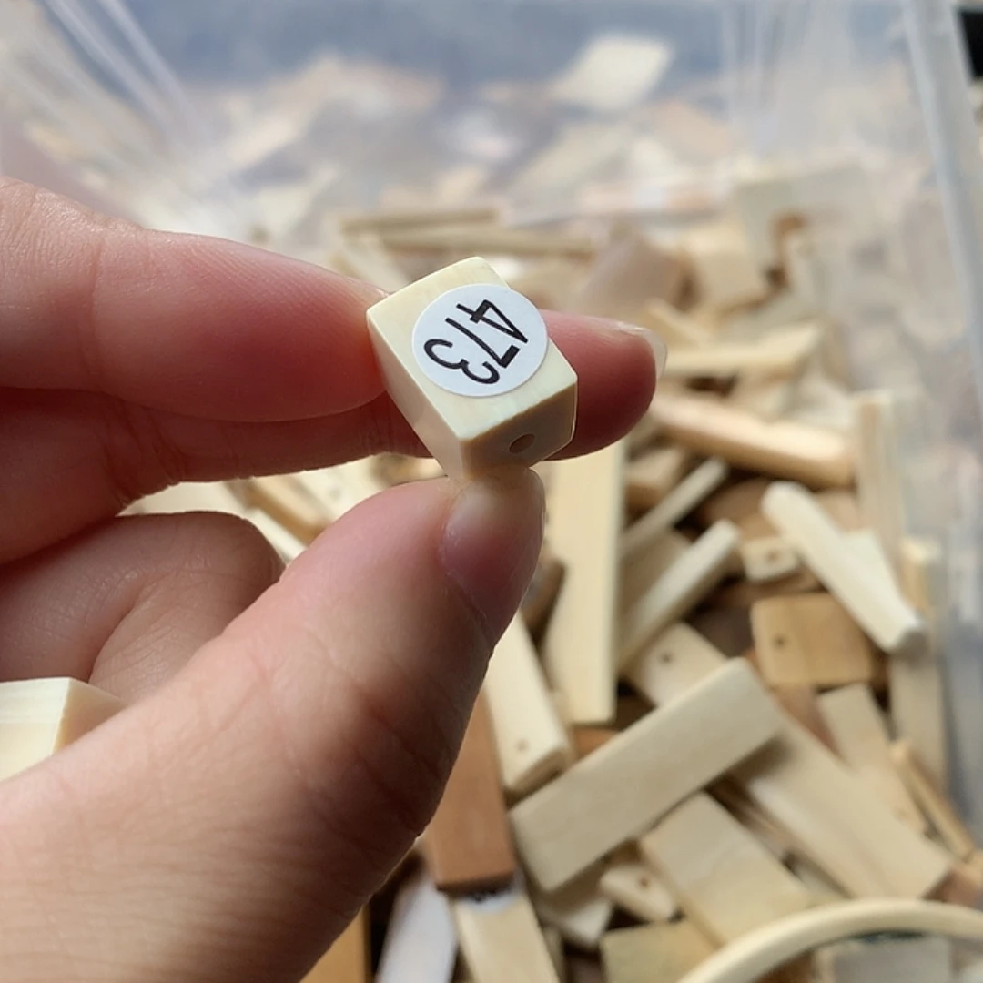 泥塑不打孔联系客服