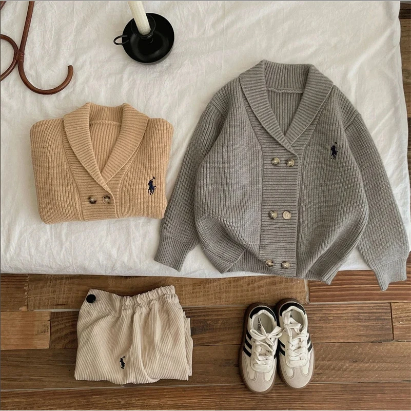 【通用】2025春季新款双排扣刺绣时尚潮流男女童亲子毛衣开衫7071