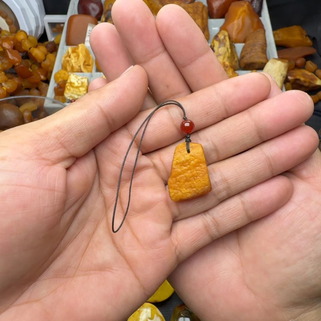 未镶嵌琥珀裸石天然蜜蜡手机吊坠