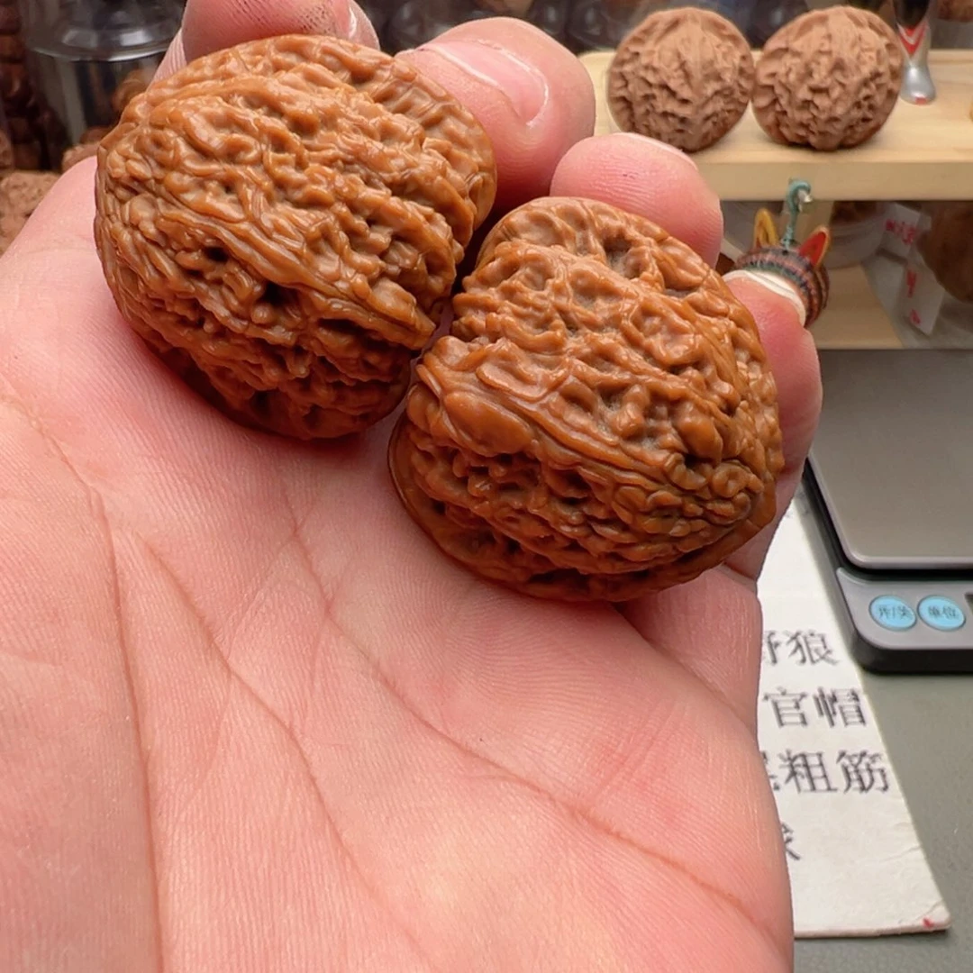 吊坠文玩核桃36尺密纹红玛瑙