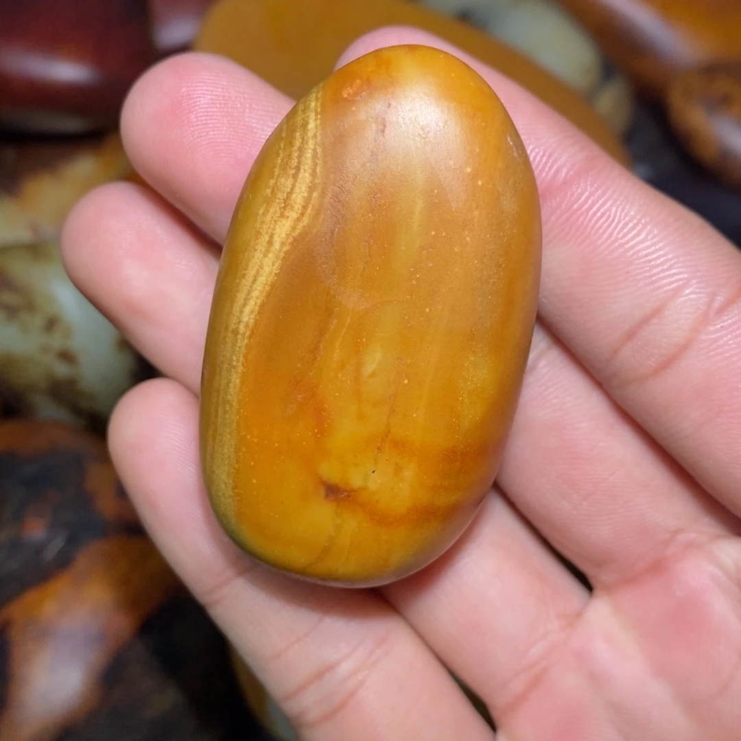 和田玉未镶嵌珠宝奇石