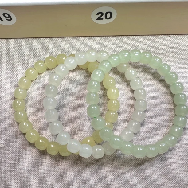 （谊诺珠宝甄选）8mm老型珠和田玉手串——多样发一