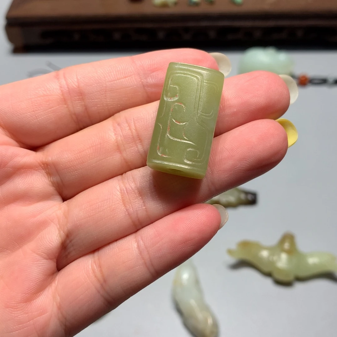 知***乐和田玉（糖玉）未镶嵌颈饰