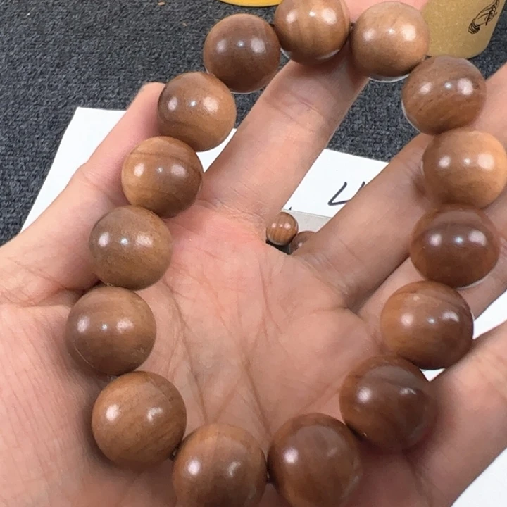 木檀香1.5供奉料，瑕疵……………………