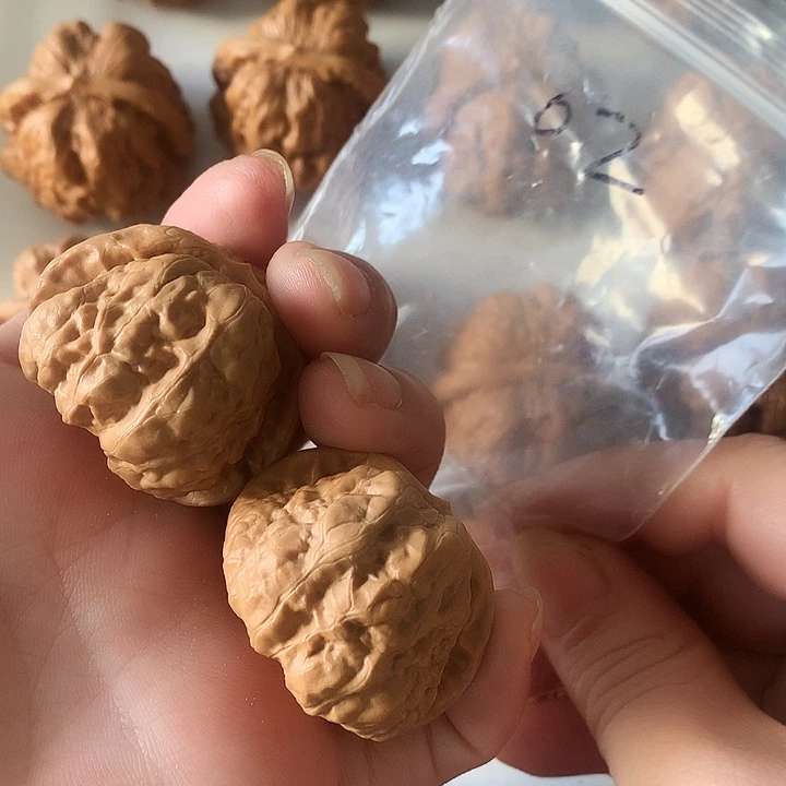 吊坠文玩核桃边38左右