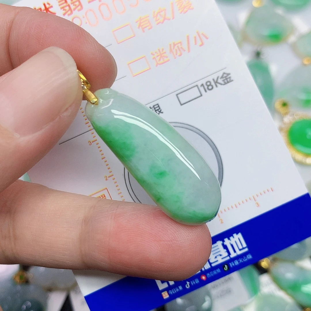 翡翠未镶嵌项圈356774
