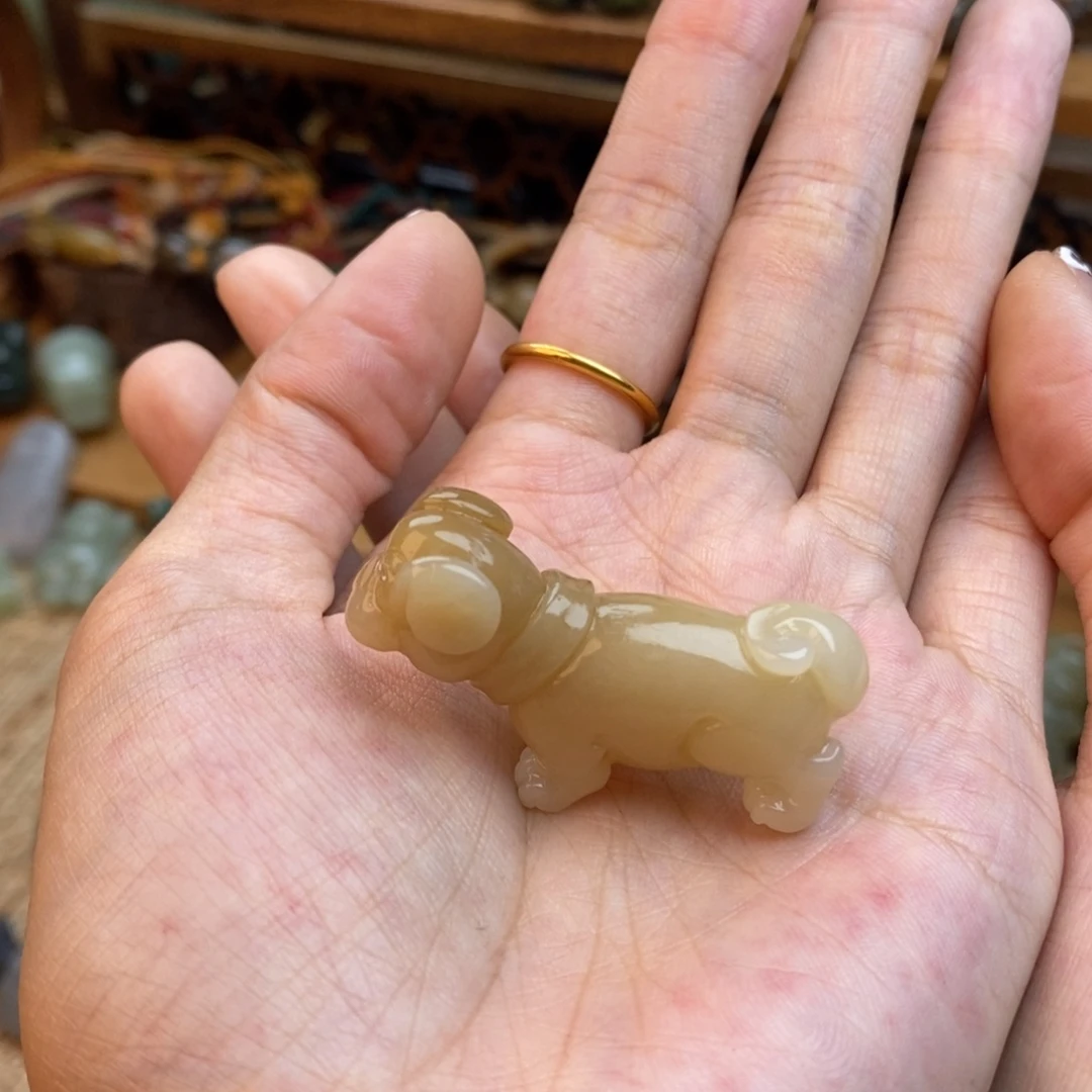 远****和田玉（糖玉）未镶嵌颈饰