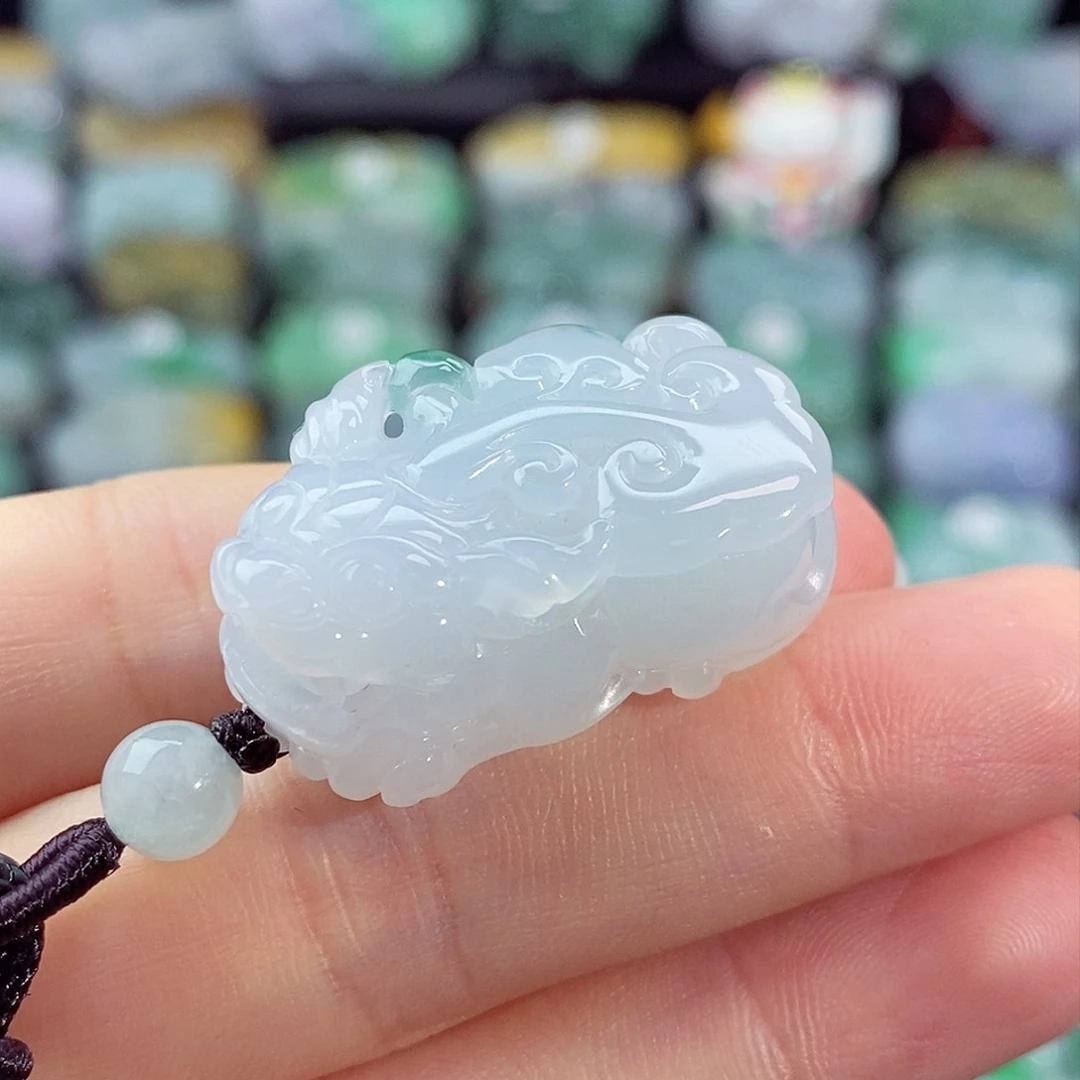 颈饰未镶嵌翡翠天然