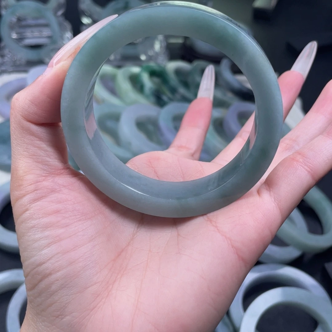 梁***穗定制翡翠未镶嵌正圈